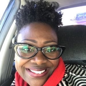 Meet your Posher, Yolanda